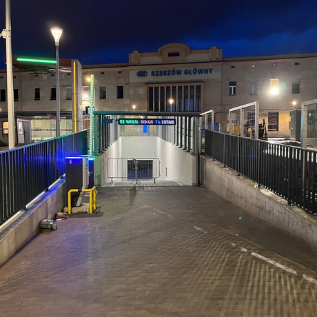 Budowa Rzeszowskiego Centrum Komunikacyjnego [grudzień 2023] - fot 4